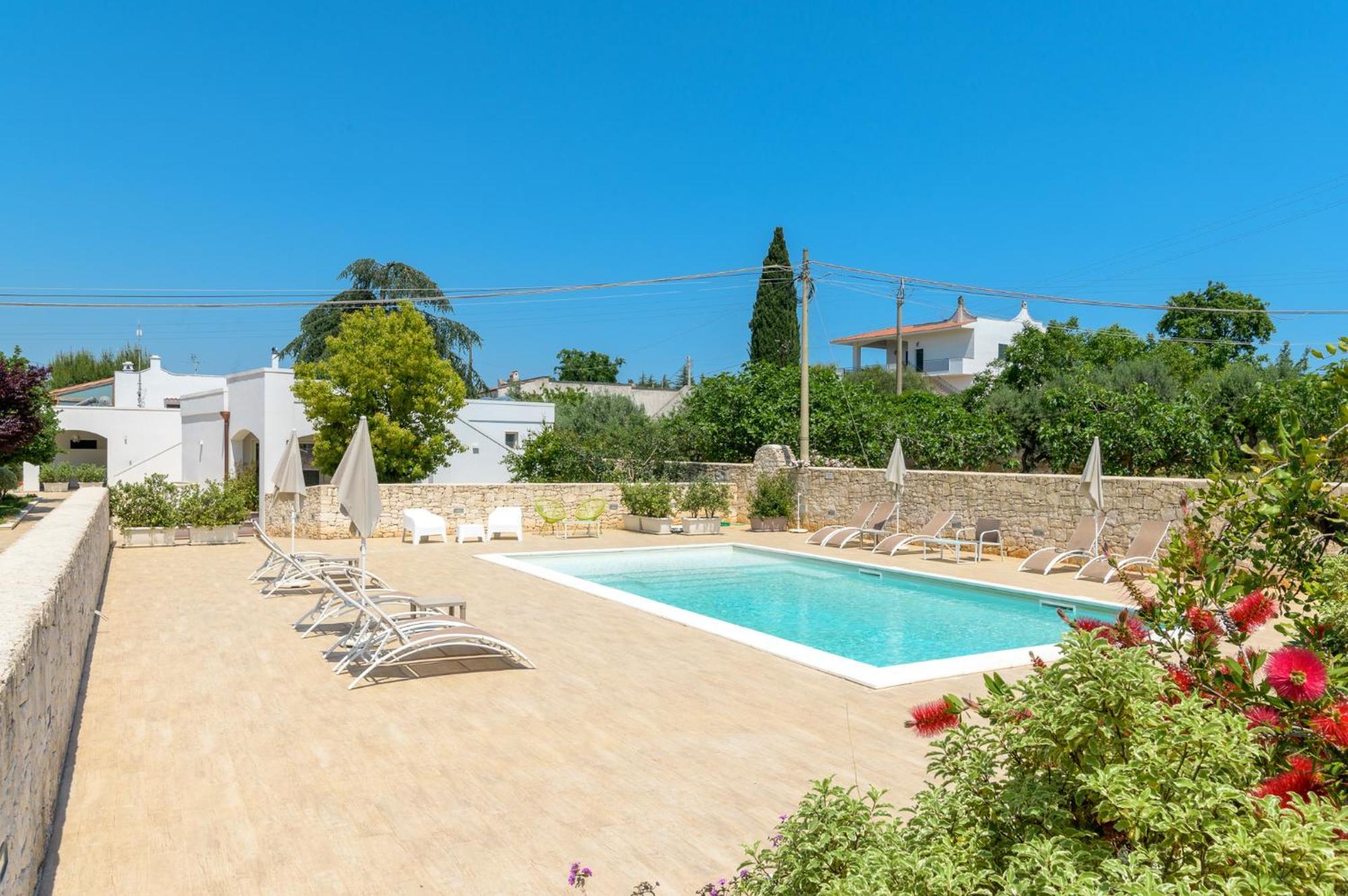 Mandorlocarrubo'S Suite Ostuni Exterior photo